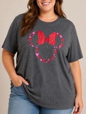 Minnie Mouse Hearts Tee Gray Women XL Disney Valentine Graphic Theme Park Style